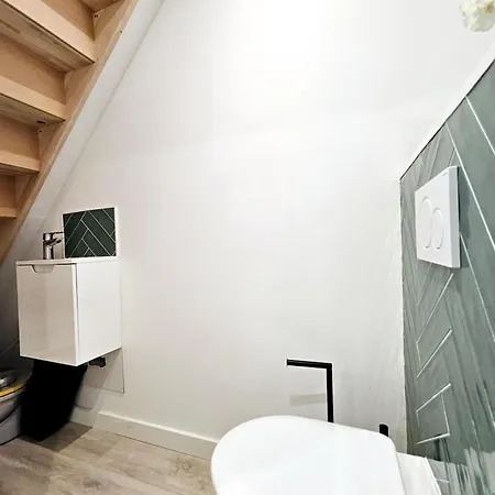 Le Dambra - Dans Le Vieil Apartmán